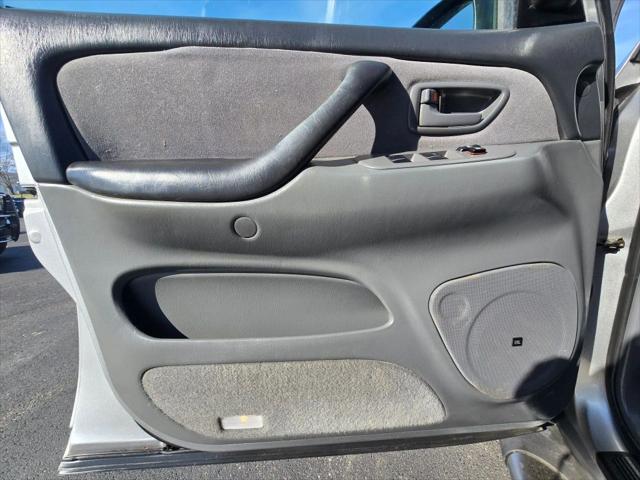 2004 Toyota Tundra SR5 V8