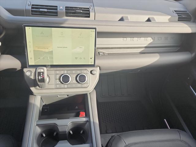 2026 Land Rover Defender P400 X-Dynamic SE
