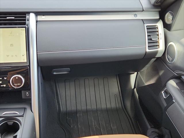 2026 Land Rover Discovery Gemini Edition