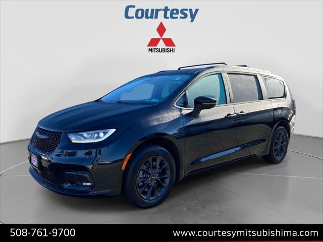 2021 Chrysler Pacifica Touring L AWD for sale in South Attleboro, MA