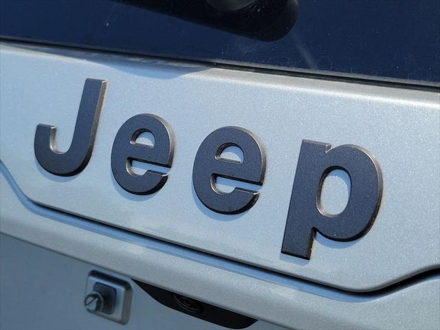 2026 Jeep Cherokee Laredo 4x4