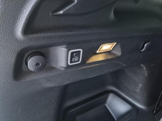 2023 Jeep Grand Cherokee L Laredo 4x2