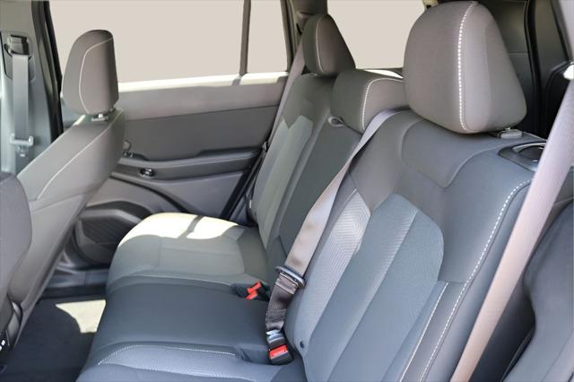 2026 Jeep Cherokee Laredo 4x4