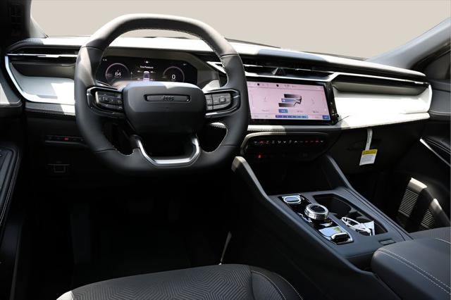2026 Jeep Cherokee Laredo 4x4