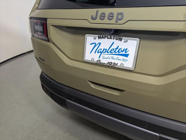 2026 Jeep Cherokee Laredo 4x4