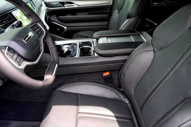 2026 Jeep Grand Wagoneer L 4x2