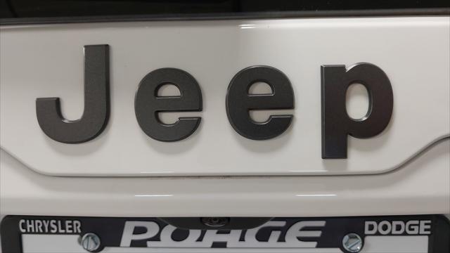 2026 Jeep Cherokee Laredo 4x4