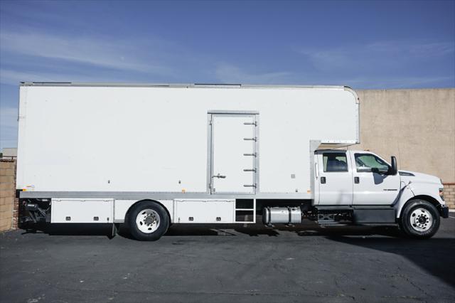 2016 Ford F-650 Base