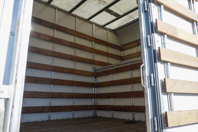2016 Ford F-650 Base