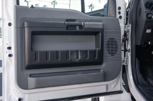 2016 Ford F-650 Base