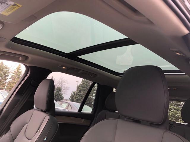 2026 Volvo XC90 Plus, B6 AWD Gas (mild hybrid), Gasoline, Bright, 7 Seats