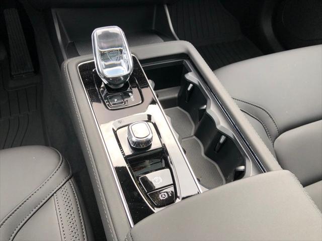 2026 Volvo XC90 Plus, B6 AWD Gas (mild hybrid), Gasoline, Bright, 7 Seats