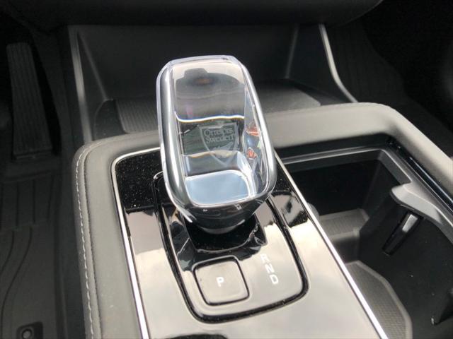 2026 Volvo XC90 Plus, B6 AWD Gas (mild hybrid), Gasoline, Bright, 7 Seats