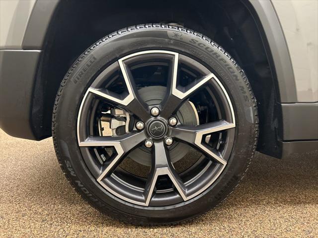 2026 Jeep Cherokee Overland 4x4