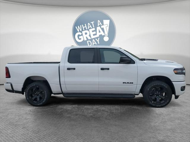 2026 Ram 1500 Express Crew Cab 4x4 5'7" Box