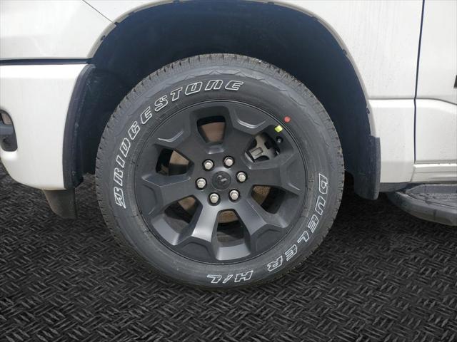 2026 Ram 1500 Express Crew Cab 4x4 5'7" Box