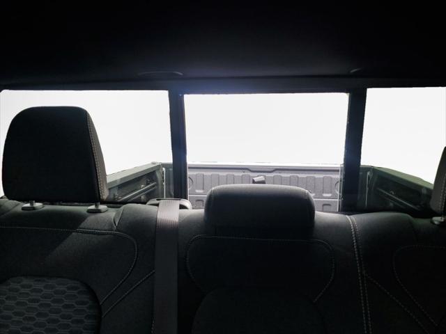2026 Ram 1500 Express Crew Cab 4x4 5'7" Box