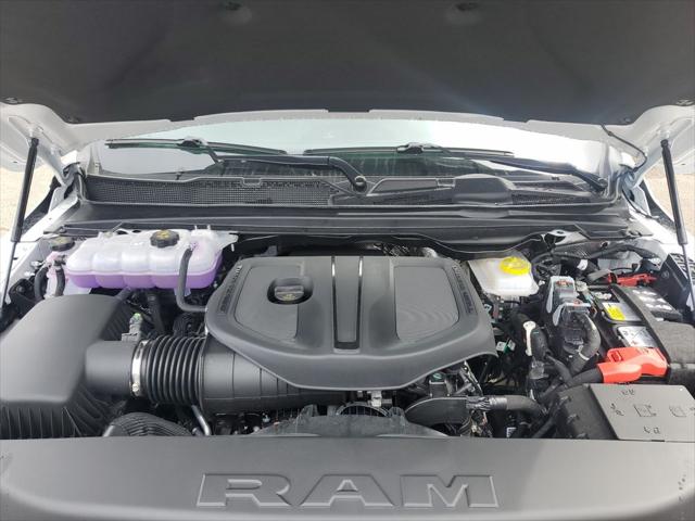 2026 Ram 1500 Express Crew Cab 4x4 5'7" Box