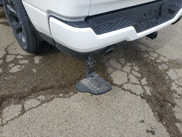 2026 Ram 1500 Express Crew Cab 4x4 5'7" Box