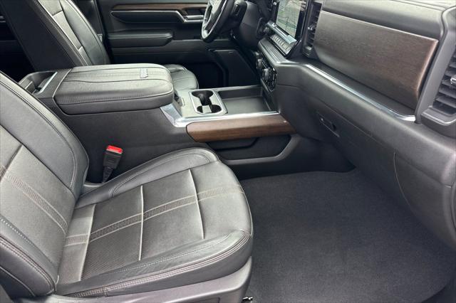 2024 Chevrolet Silverado 3500HD 4WD Crew Cab Standard Bed High Country
