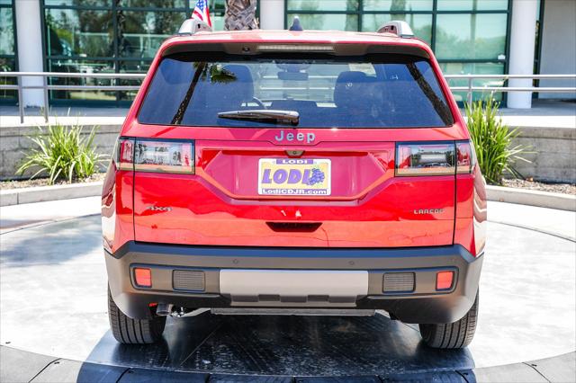 2026 Jeep Cherokee CHEROKEE LAREDO 4X4