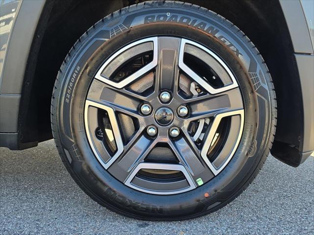 2026 Jeep Cherokee Laredo 4x4