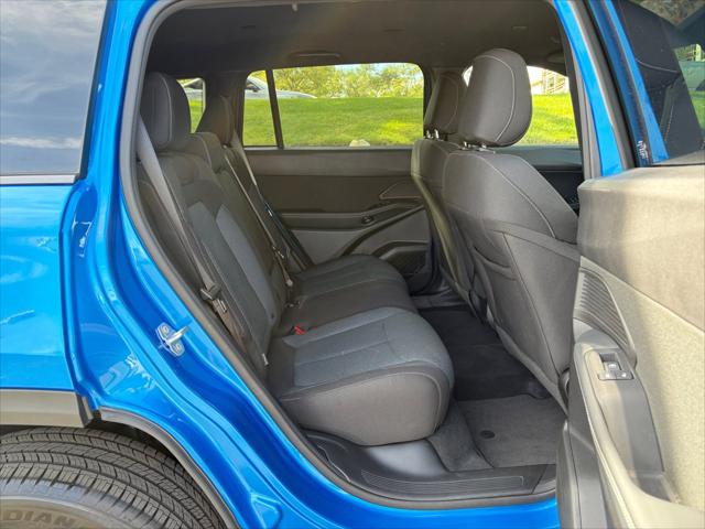 2026 Jeep Cherokee Laredo 4x4