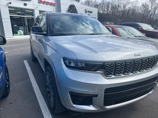 2023 Jeep Grand Cherokee L Summit Reserve 4x4 2023 Jeep Grand Cherokee L Summit Reserve 4x4