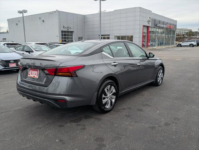 2025 Nissan Altima S FWD