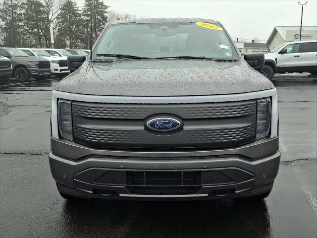 2022 Ford F-150 Lightning XLT 2022 Ford F-150 Lightning XLT