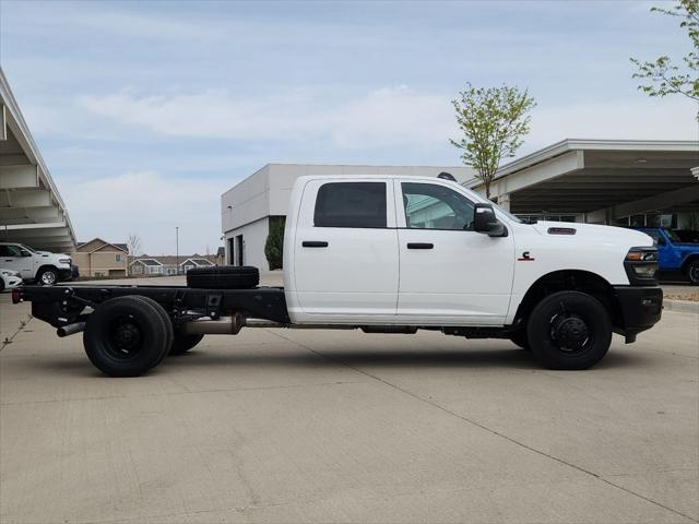 2026 RAM Ram 3500 Chassis Cab RAM 3500 TRADESMAN CREW CAB CHASSIS 4X4 60 CA