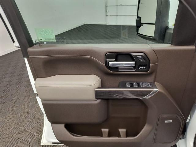 2020 Chevrolet Silverado 3500HD 4WD Crew Cab Long Bed LTZ