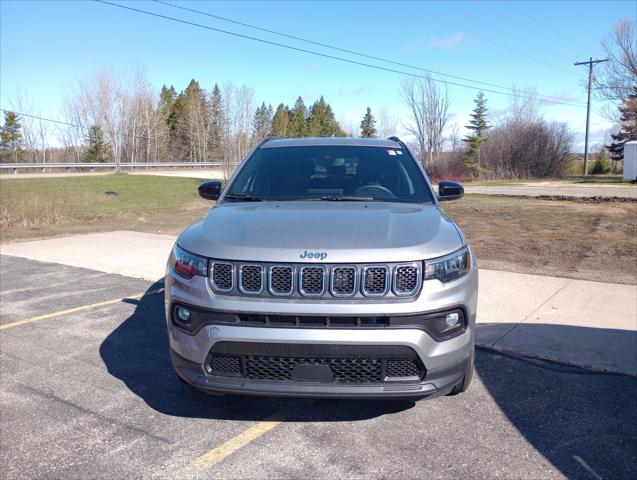 2024 Jeep Compass Latitude Lux FWD