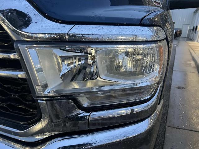 2020 RAM 3500 Tradesman Crew Cab 4x4 64 Box