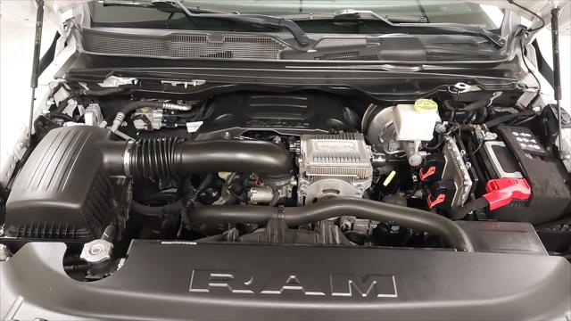 2020 Ram 1500 Big Horn Crew Cab 4x4 5'7" Box