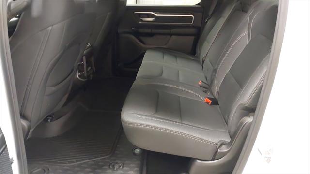 2020 Ram 1500 Big Horn Crew Cab 4x4 5'7" Box