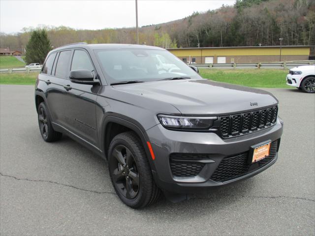 2023 Jeep Grand Cherokee Altitude 4x4