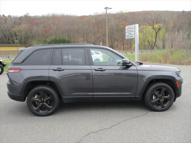 2023 Jeep Grand Cherokee Altitude 4x4