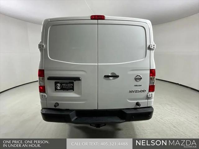 2021 Nissan 2500 SV Standard Roof V6