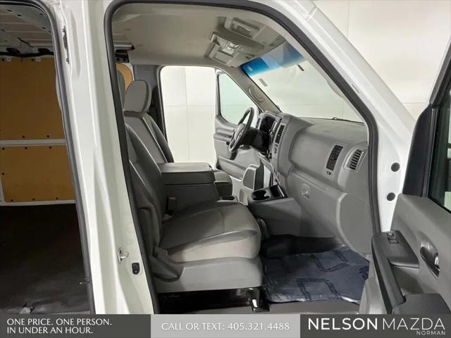 2021 Nissan 2500 SV Standard Roof V6