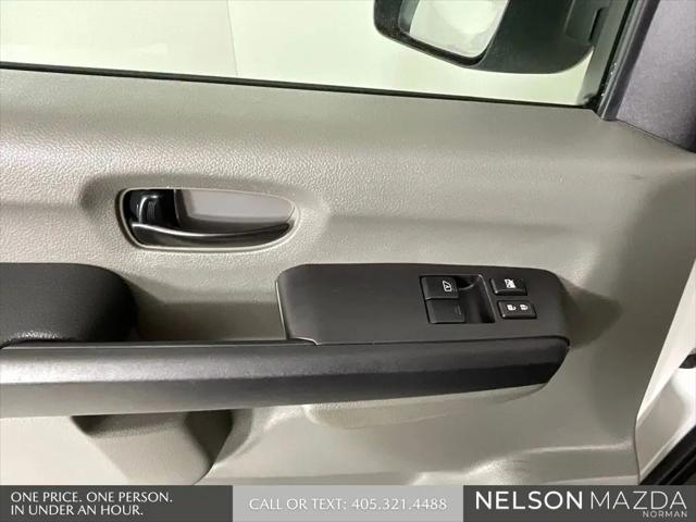 2021 Nissan 2500 SV Standard Roof V6