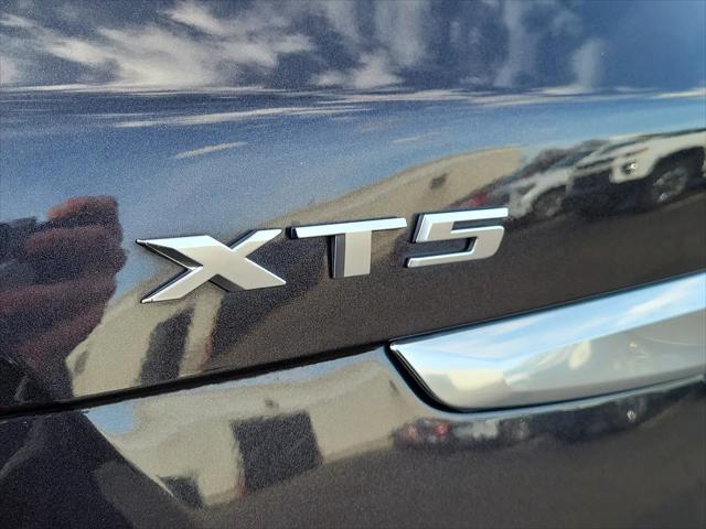 2018 Cadillac XT5 Standard