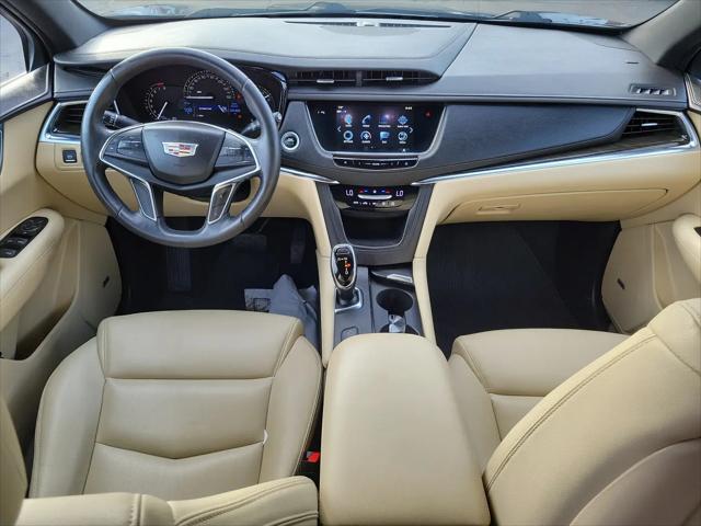 2018 Cadillac XT5 Standard