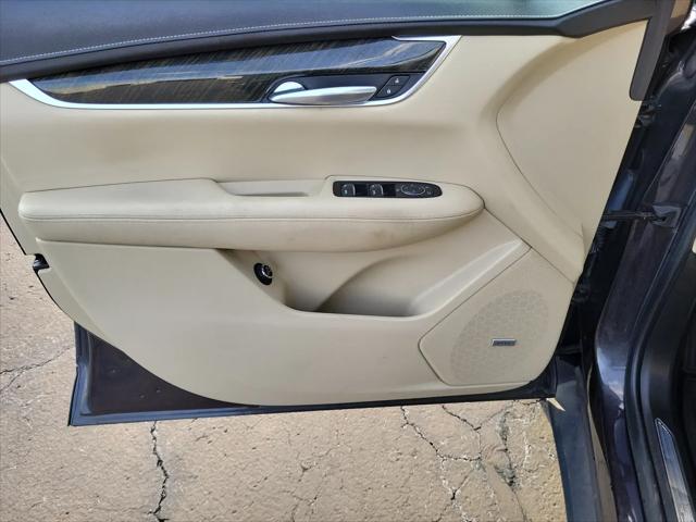 2018 Cadillac XT5 Standard