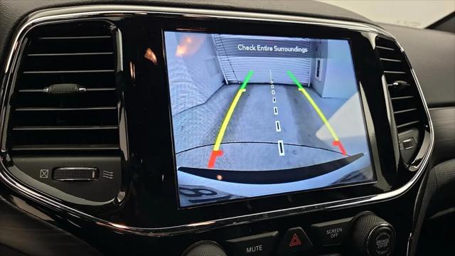 2021 Jeep Grand Cherokee Laredo X 4x4