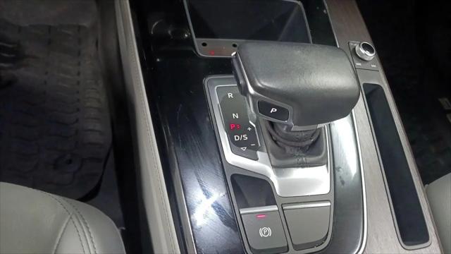 2022 Audi Q5 Premium Plus 45 TFSI S line quattro S tronic