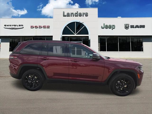 2026 Jeep Grand Cherokee Altitude 4x4