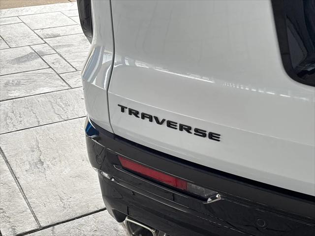 2026 Chevrolet Traverse FWD RS