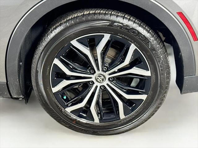 2023 Toyota Crown XLE