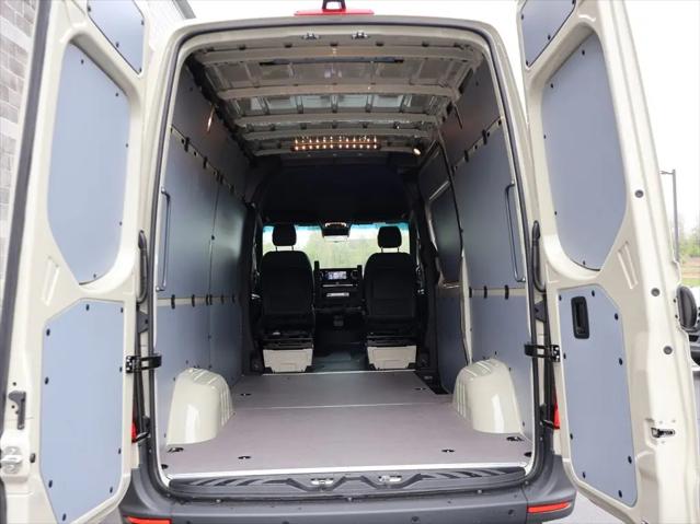 2026 Mercedes-Benz Sprinter 2500 Standard Roof 4-Cyl Diesel HO